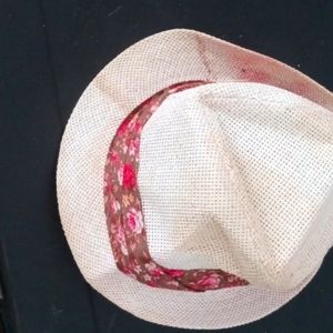 A flower print hat